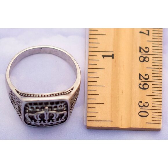 Vintage Gothic Crown Décor Ring - S13 - Picture 3 of 3